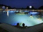 Romantisches Mondscheinschwimmen in der Therme Loipersdorf